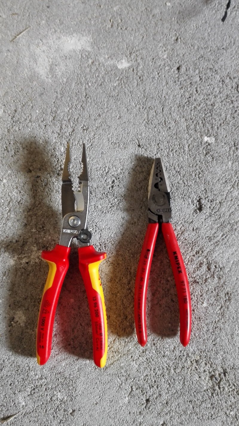 Pince Multifonctions Knipex 200 Mm Pour électricien - Dénudage, Coupe, Sertissage, 6 En 1