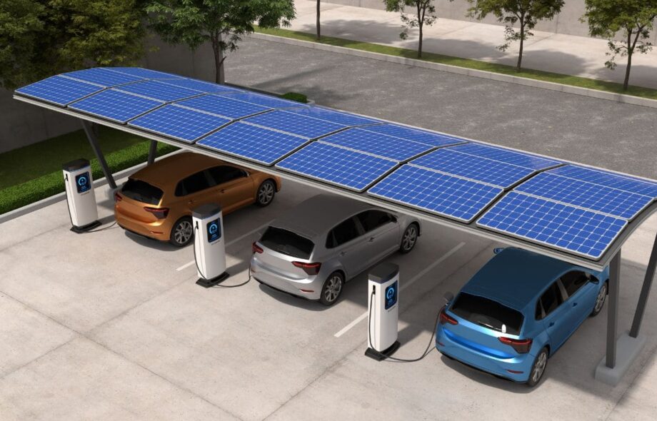 Recharger son véhicule électrique avec des panneaux solaires